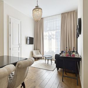Suite à 2 Chambres à Coucher