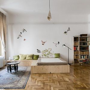 Appartement à 3 Chambres à Coucher