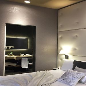 Chambre Communicante