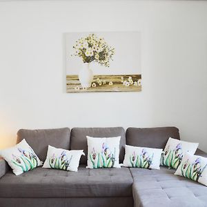 Bonito Apartamento Junto Al Palacio De Viana