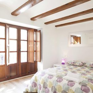 Appartement à 3 Chambres à Coucher