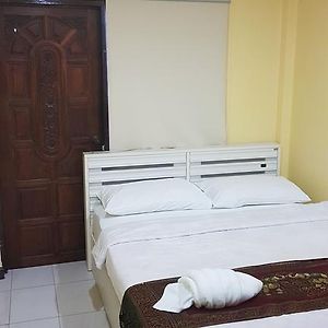 Chambre Standarde Lit Queen-Size