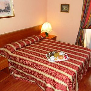 Chambre Lit Queen-Size
