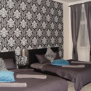 Appartement à 2 Chambres à Coucher