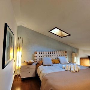 Dreaming Arena Rooms