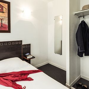 Studio Lit King-Size