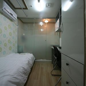 Chambre Petite Simple