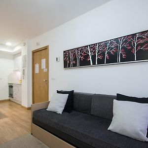 Appartement à 2 Chambres à Coucher