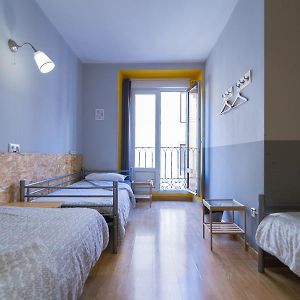 Dormitory Room Mixed
