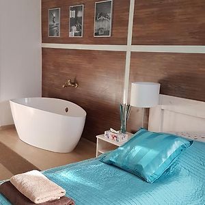 Liszt Studio Holiday Home