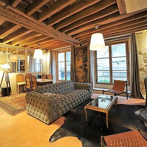 Beautiful Apartment In Historical Marais