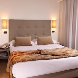 Standard Ground Floor King Room