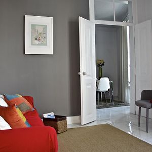 Appartement à 3 Chambres à Coucher
