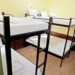 Dormitory Room Mixed