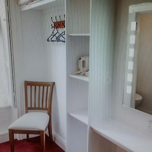 Private Bathroom Twin Room