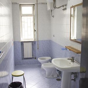 Dormitory Room Mixed
