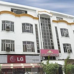 A New Delhi Hotel Orchid Garden
