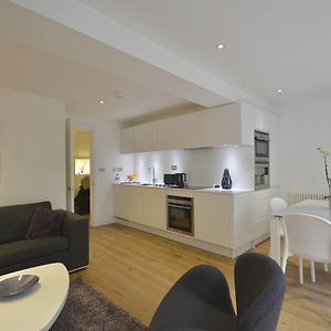 Appartement à 2 Chambres à Coucher