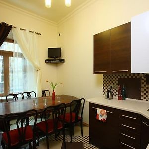 Appartement à 3 Chambres à Coucher