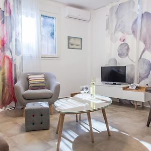 Acropolis Quiet Apartment