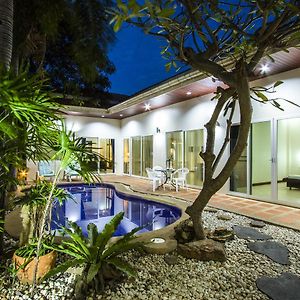 Villa de Luxe à 2 Chambres à Coucher