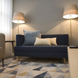 Appartement à 2 Chambres à Coucher