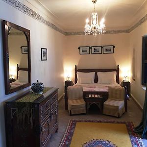 Chambre Standarde Lit Queen-Size