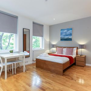 Studio de Luxe
