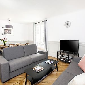 Appartement à 4 Chambres à Coucher