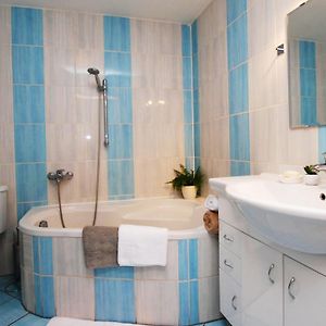Appartement à 3 Chambres à Coucher