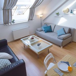 Appartement à 2 Chambres à Coucher