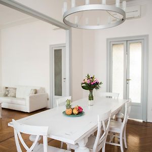 Adelaide Central Apartment