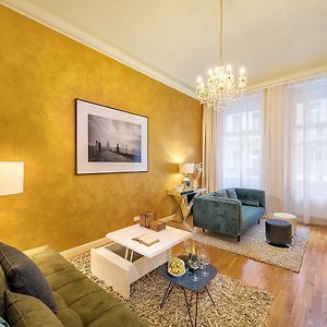 Luxurious Apartments Ujezd
