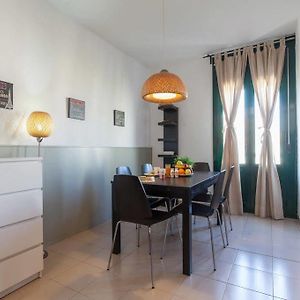 Appartement à 3 Chambres à Coucher