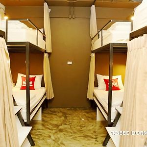 Dormitory Room Mixed