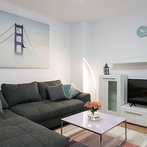 Appartement à 2 Chambres à Coucher