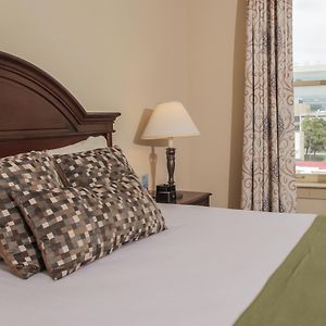 Chambre Club Lit Queen-Size