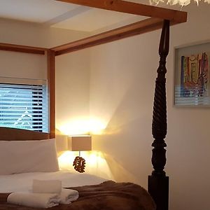 Private Bathroom King Room