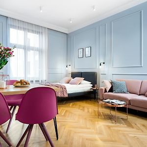 P&J Luxury Apartments
