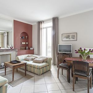 Appartement à 2 Chambres à Coucher