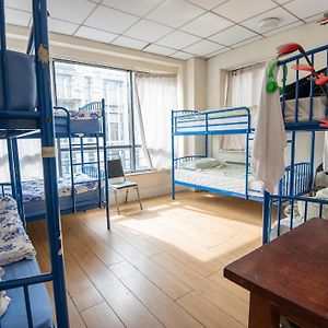 Dormitory Room Mixed