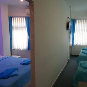 Suite à 2 Chambres à Coucher