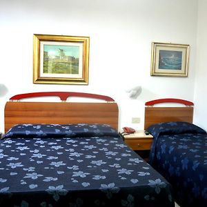 Chambre Standarde Triple