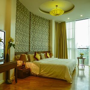 Sunrise Suites Hotel