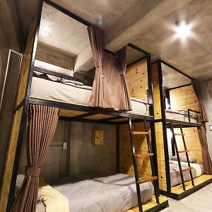Dormitory Room Mixed