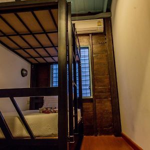 Dormitory Room Mixed