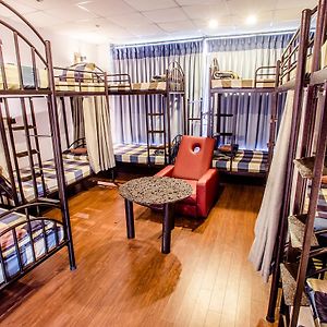 Dormitory Room Mixed