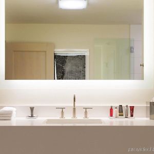Chambre Lit King-Size aux Étages Supérieurs