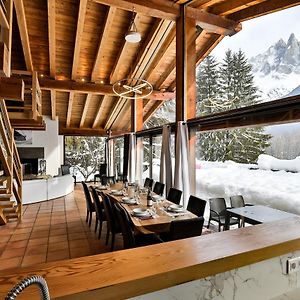 Chalet Isabelle Mountain lodge 5 star 5 bedroom en suite sauna jacuzzi