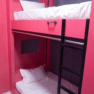 Dormitory Room Mixed